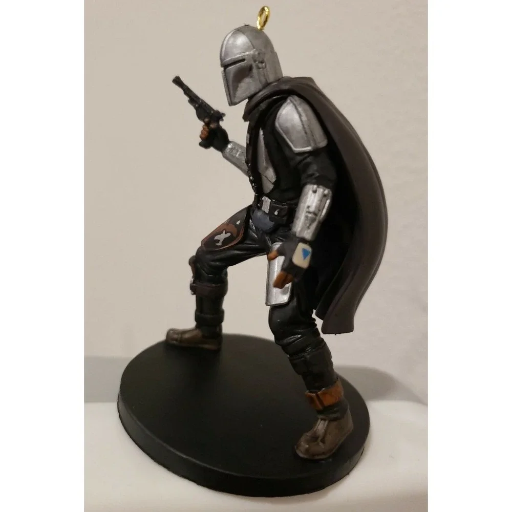 MANDO STAR WARS THE‎ MANDALORIAN Figurine Holiday Christmas Tree Ornament C-16